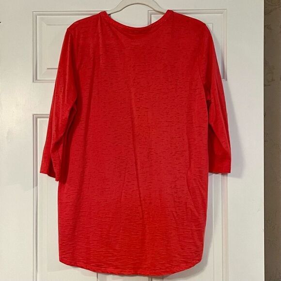 St. John’s Bay pink V-neck Paisley Design Stone Large - Picture 3 of 10